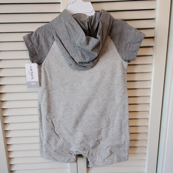 Carter's 18 months one piece shorts - Picture 2 of 4